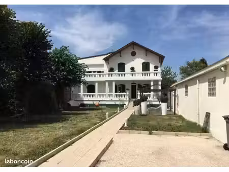 a louer charmant 2 pièces