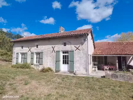 maison en pierre  4 chambres  grande grange sur 2000m de terrain