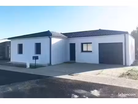projet de construction d'une maison 70 m² avec terrain à louzac-saint-andre (16)