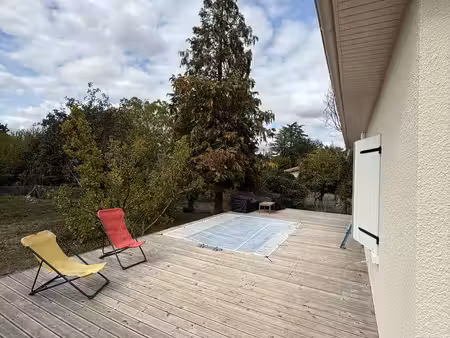 maison entièrement rénovée – 4 chambres – terrain 1 000 m² – sous-sol 60 m²