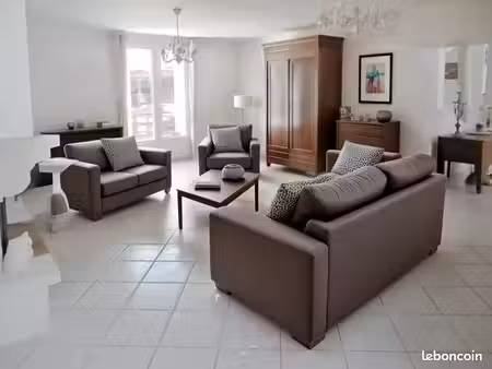 maison ancienne de village 250 m2 rénovée