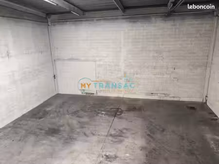 local industriel 630 m²