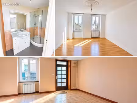 maison t3 avec terrasse et stationnement privé