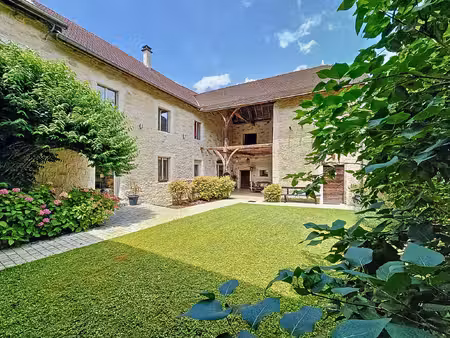 propriété 280m² avec jardin paysagé