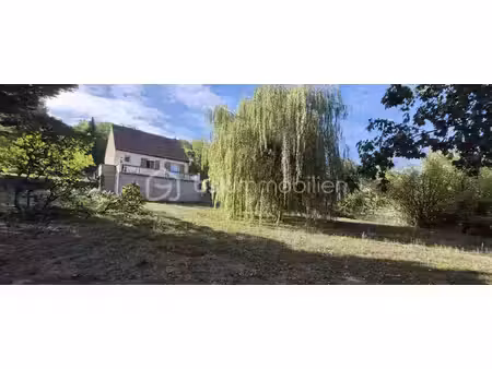 maison familiale 3 chambres 1500m² de jardin