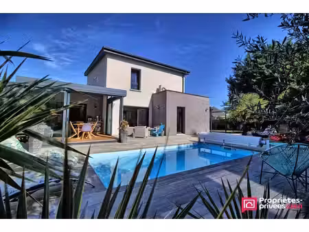 maison loire authion contemporaine 8 pièces 220 m2 piscine