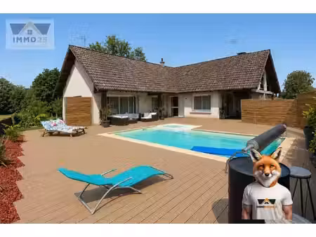 maison familiale de 230 m² avec piscineédifiée sur une parcel