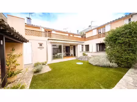 lançon-de-provence – maison de charme t5 de 150 m² avec patio  terrasse panoramique  studi