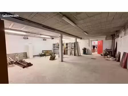 local bureaux 750 m²