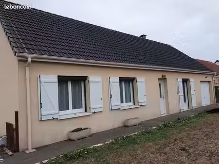 pavillon proche ba702