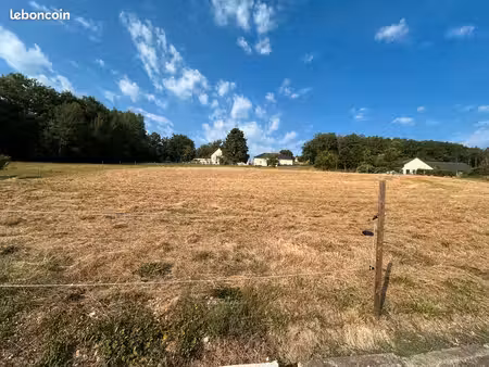 terrain avec c.u cublac 19520
