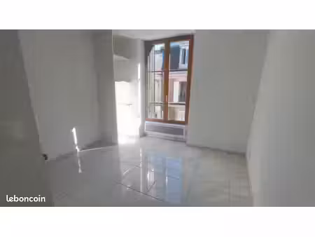 studio 1 pièce 16 m²