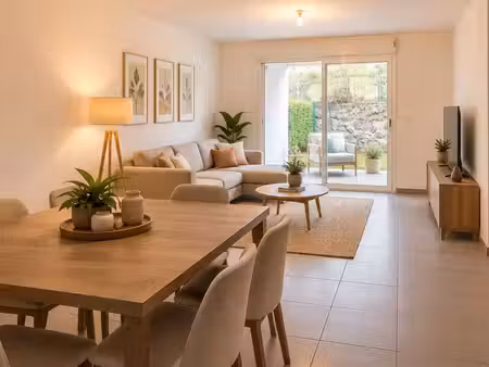 vente appartement t3 en rdc | 76m2 | jardin 36m2 | varangue 10m2 | 2 places de parking en 