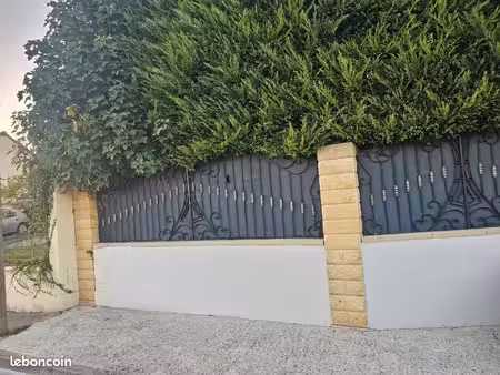 terrain à bâtir ~160m2-fosses