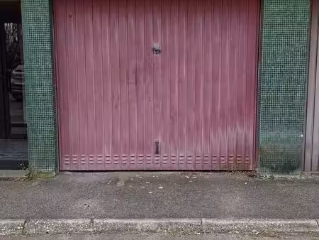 garage/box