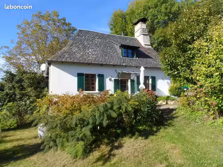 maison d'habitation avec terrains attenants 3600 m2
