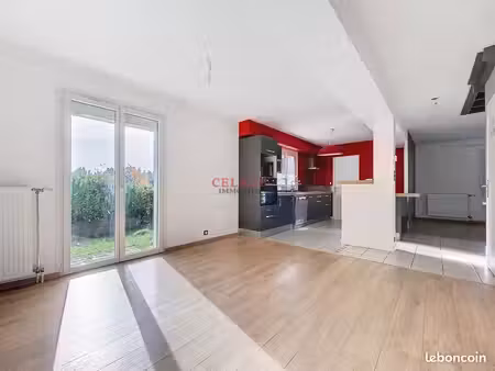 maison 5 pièces 93 m²
