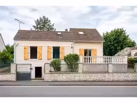 maison 4 pièces 75 m²