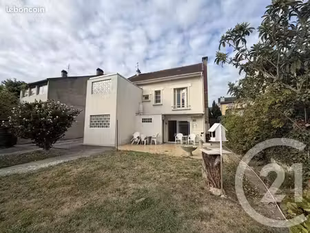 maison 4 pièces 133 m²