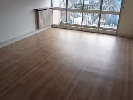location f2