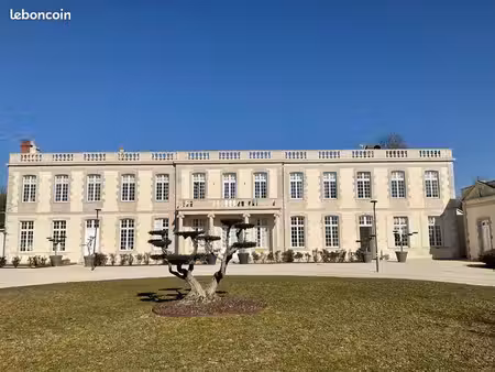 appartement de charme dans un château