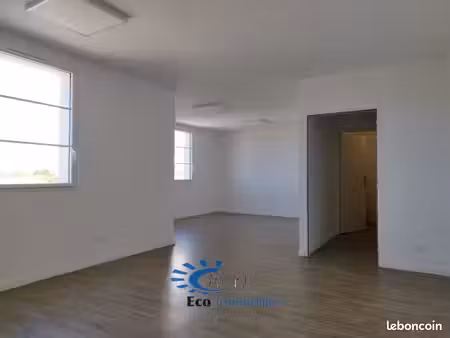 bureaux 47 m² la rochelle