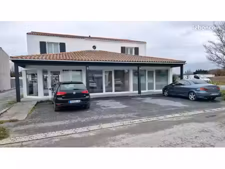 bureau 48 m²
