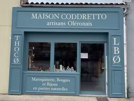 murs commerciaux libre