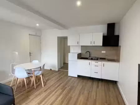 appartement t2 meublé récent - pérignac
