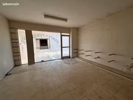 local commercial 215 m² fouras