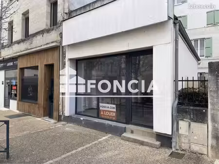 local commercial 27.53m² à louer 600 - perigueux 24000