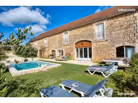 maisons propriétés périgourdines en périgord noir proche de sarlat et montignac-lascaux