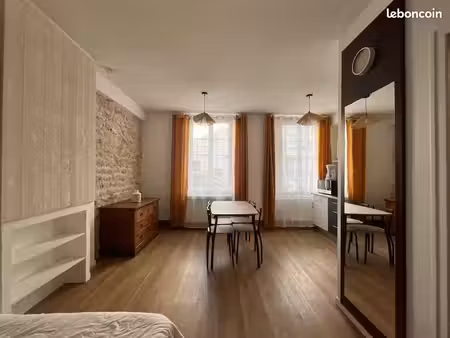 appartement 1 piece 23 m2 meublé - hyper centre rochefort