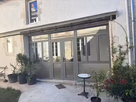 t1 bis 40 m2 cœur de st jean d angely