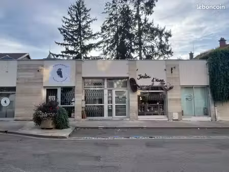 local commercial à louer
