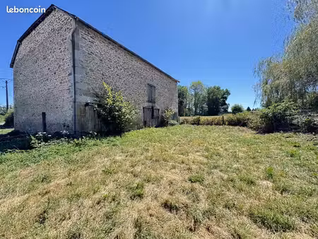 grange 1 pièce 150 m²