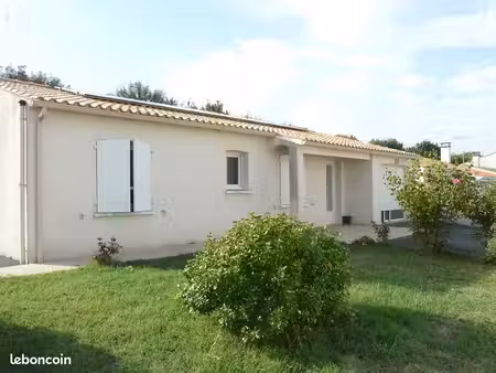 maison à louer à l'année