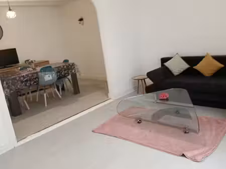 belle maison a côté de la rochelle