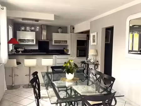 maison familiale 6 pièces 165 m²