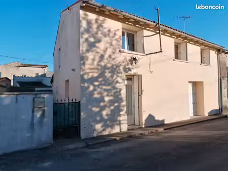 maison 140 m² à louer – à 3 km de saint-jean-d’angély