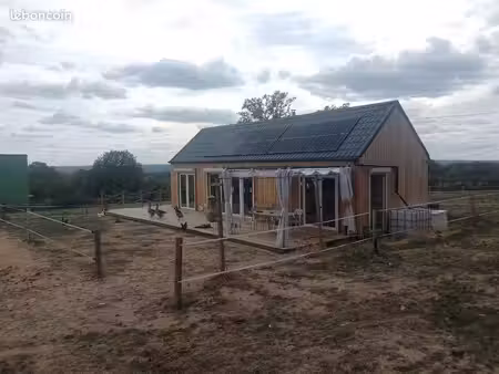 maison autonome sur 3 5hectares