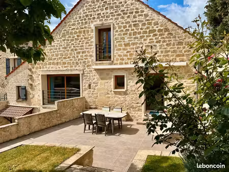 maison au coeur de neuville village