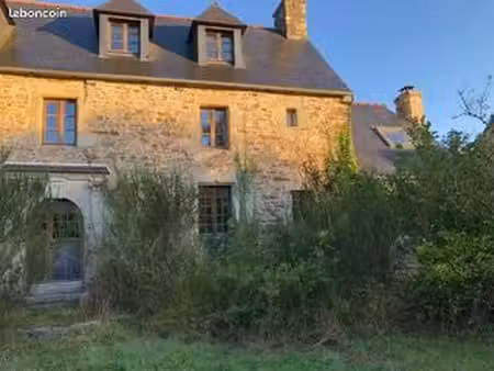 maisons/ferme à pédernec (22)  terrain 2 3 ha
