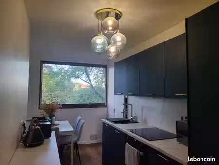 appartement t2  avec balcon  parking et vue sur parc – proche gare