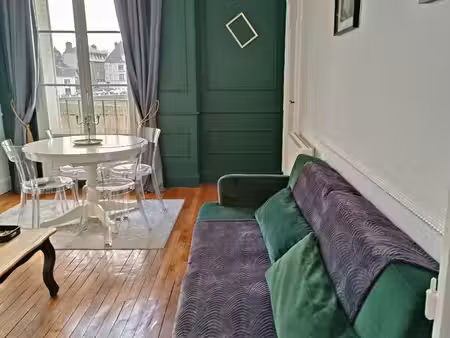 pontoise – f2 meublé 42 m² – vue exceptionnelle sur l'oise