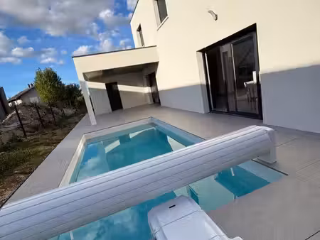 maison meublée avec piscine à louer