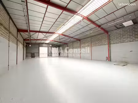 local 530 m² saint-ouen-l'aumône