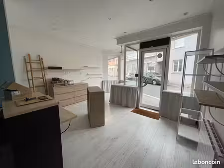 local commercial 43 m² erquy