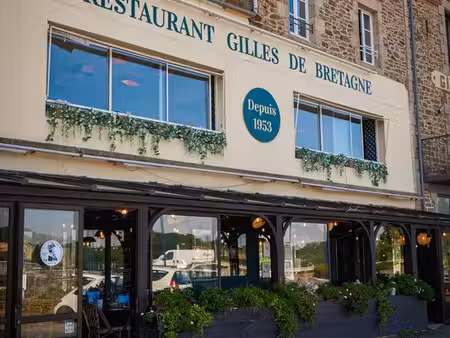 restaurant-brasserie 186 couverts + logement + murs possibles – côte d’émeraude – 270 000