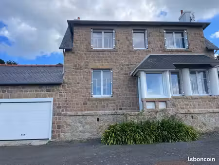maison granit rose location
